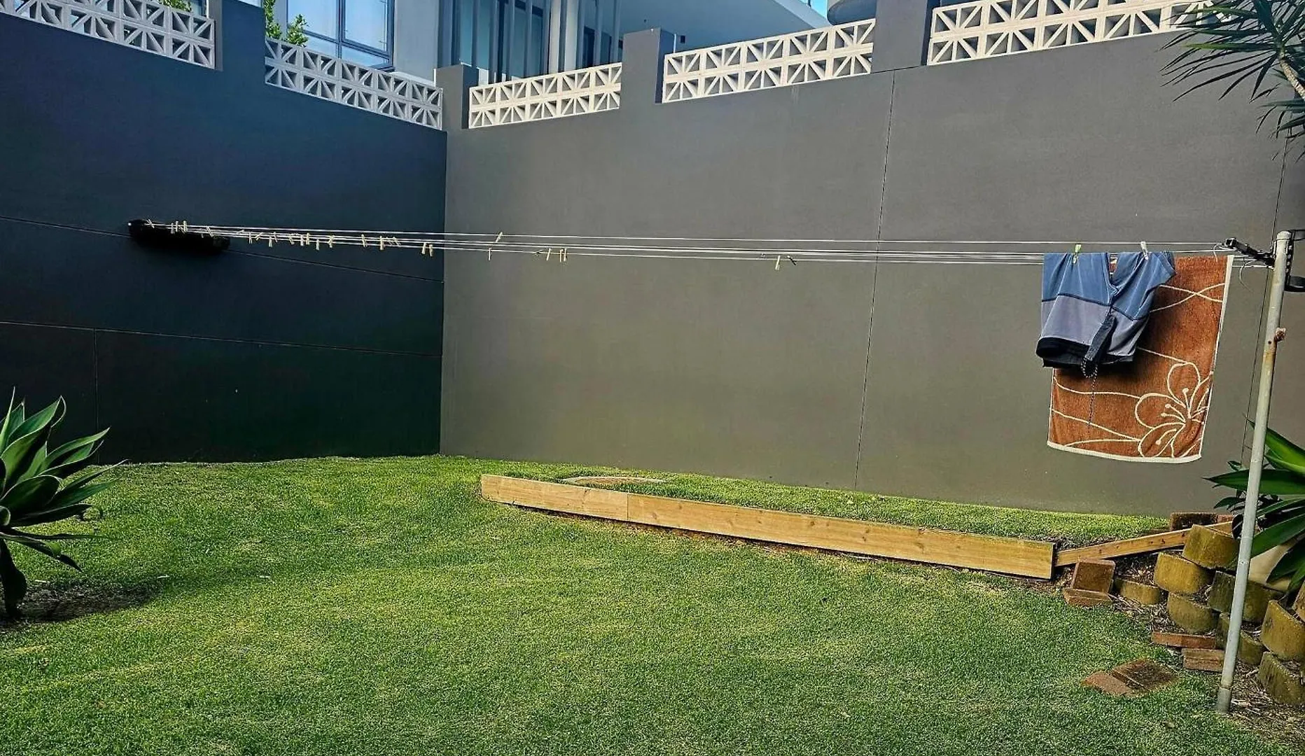 Apartment Bask In Beach Luxury Gold Coast