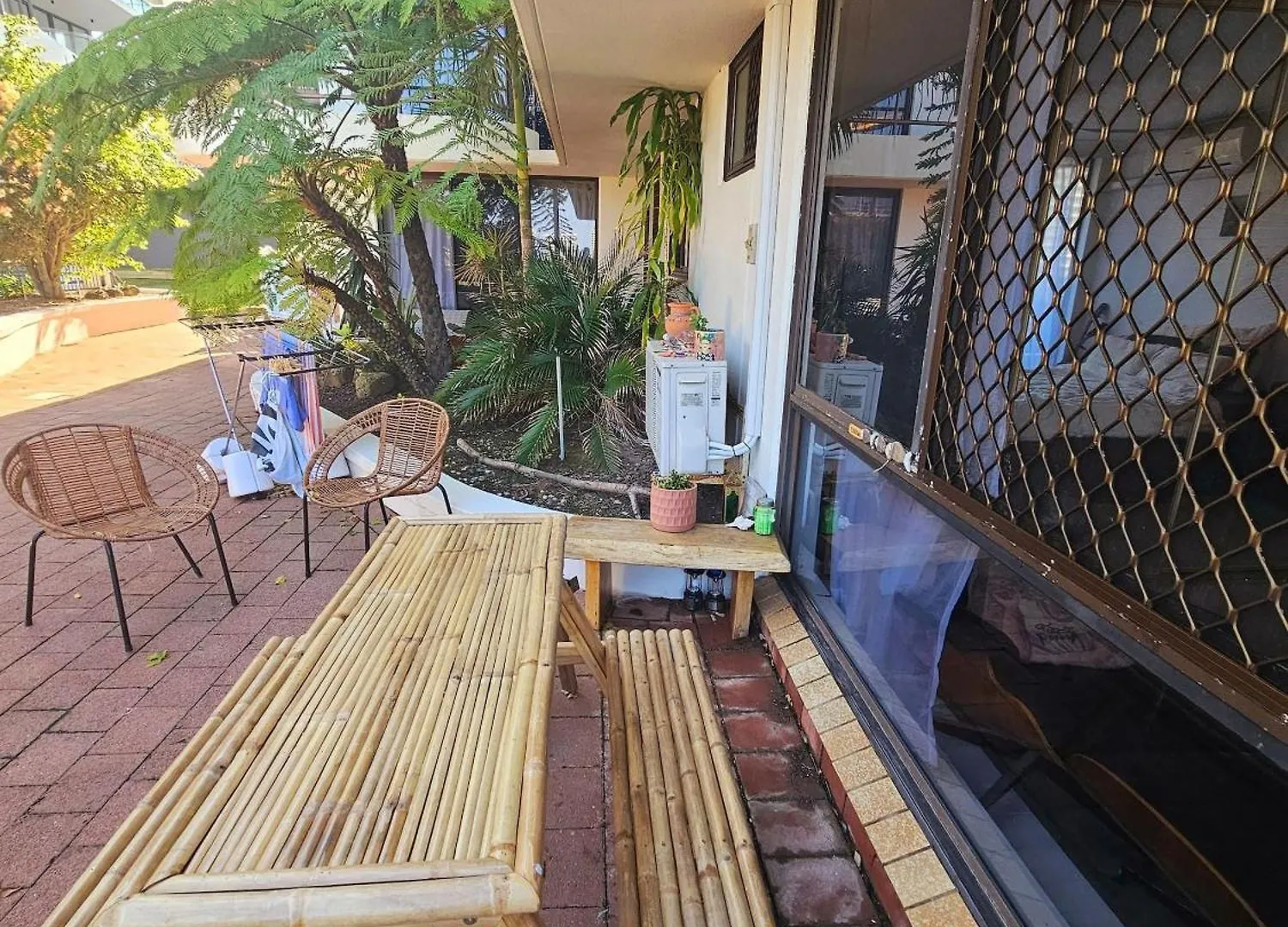 Bask In Beach Luxury Gold Coast Apartment