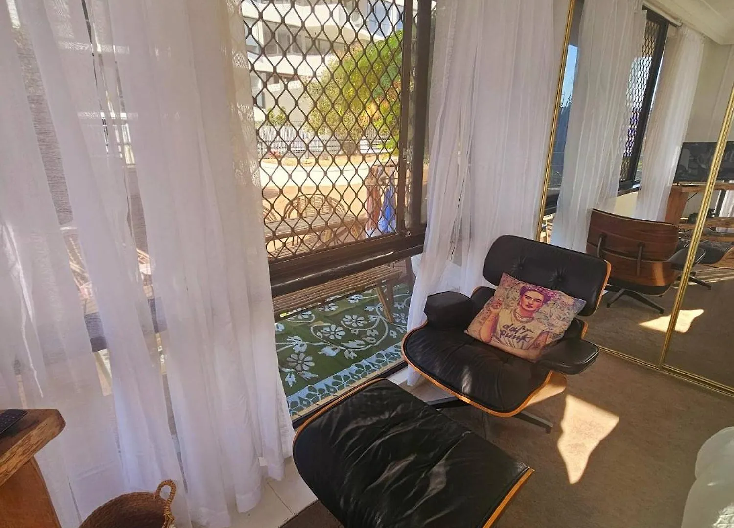 Bask In Beach Luxury Gold Coast 0*,