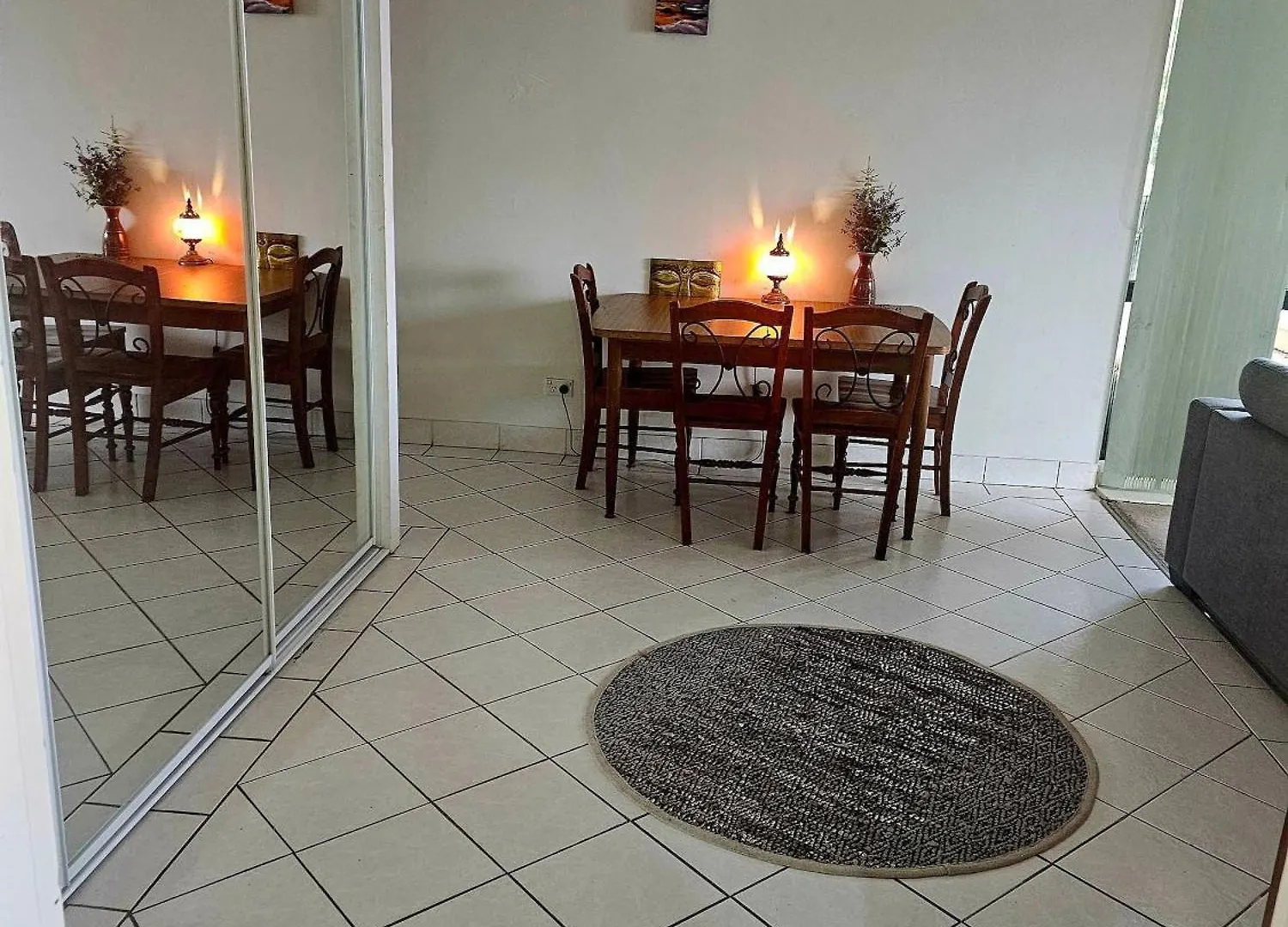 Bask In Beach Luxury Gold Coast Apartment